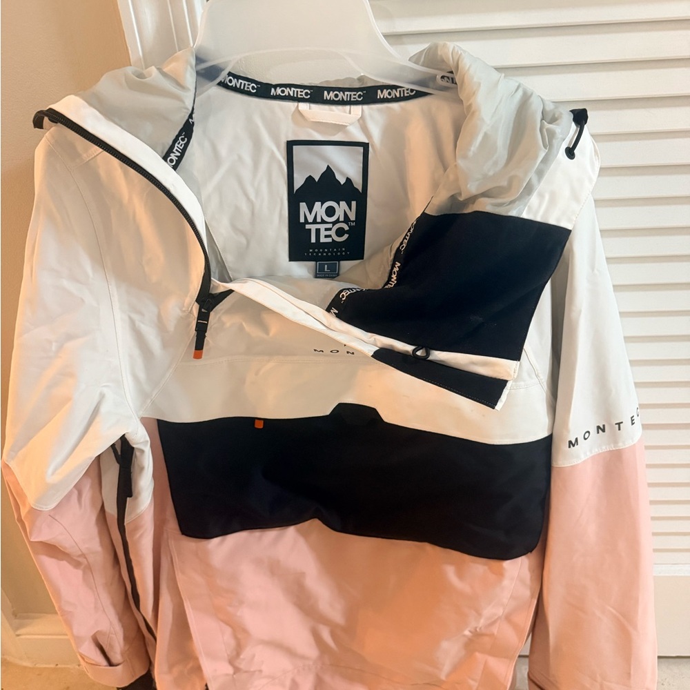 Montec Woman’s  Ski Jacket. - Picture 3 of 6
